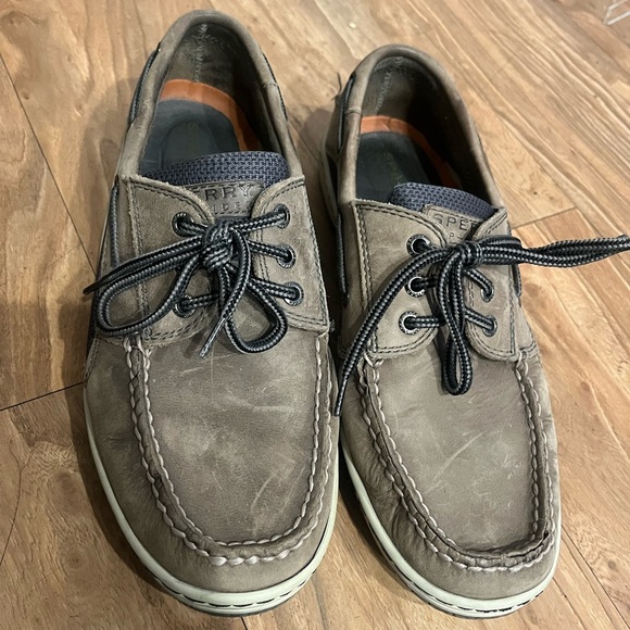 Sperry Brown Boat Shoes with Moc-Toe Design and Non-Marking Sole - Picture 1 of 8